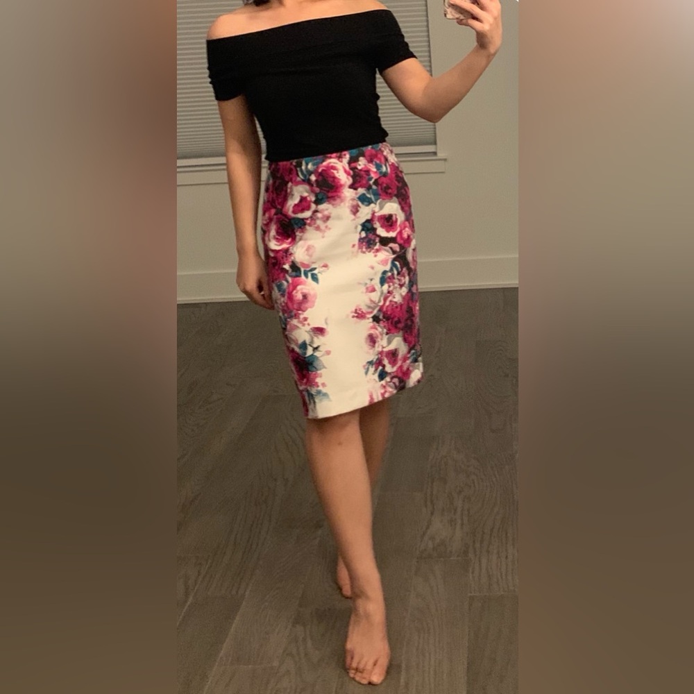 White House Black Market Floral Skirt